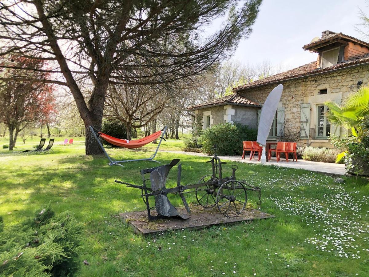 Villa Le Creyssac Saint-Félix-de-Bourdeilles Exterior foto